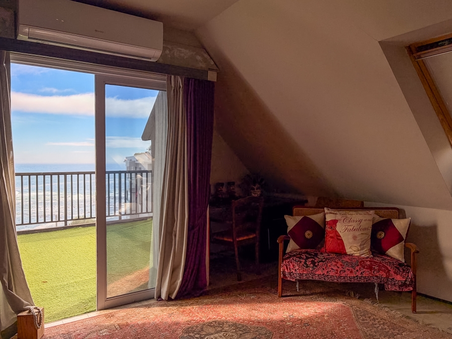 4 Bedroom Property for Sale in Bantry Bay Western Cape